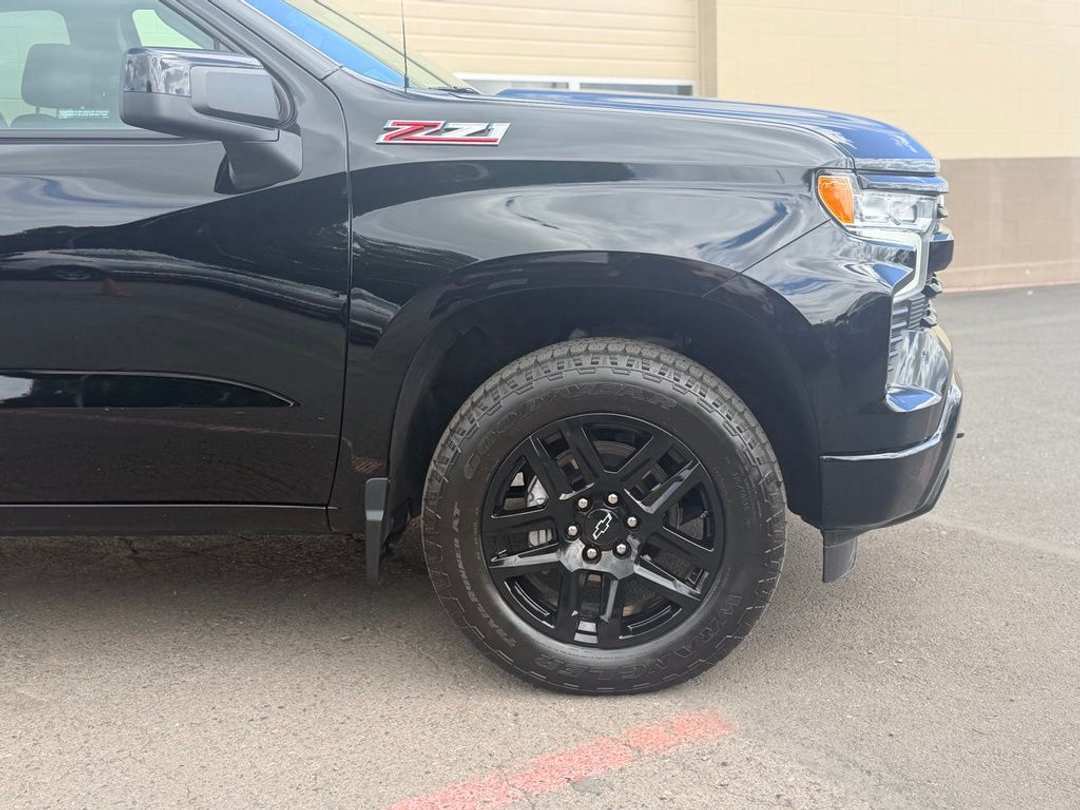 2024 Chevrolet Silverado 1500 RST - Image 2
