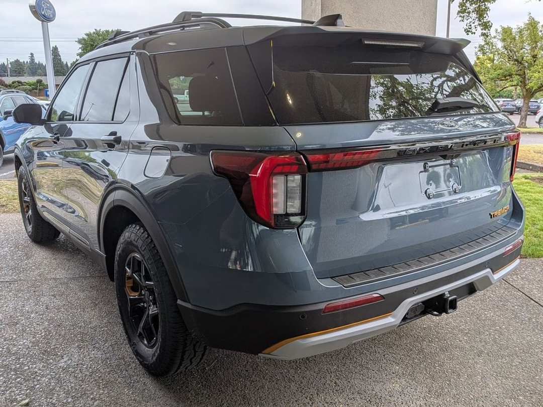 2026 Ford Explorer Tremor - Image 2