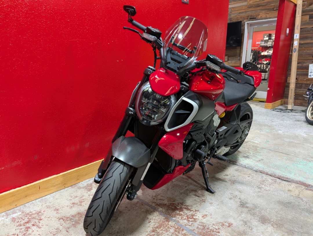 2025 Ducati Diavel V4 - Coming Soon! - Image 3
