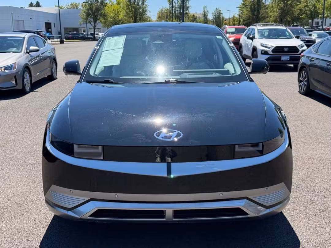 2023 Hyundai Ioniq 5 Limited - Image 3