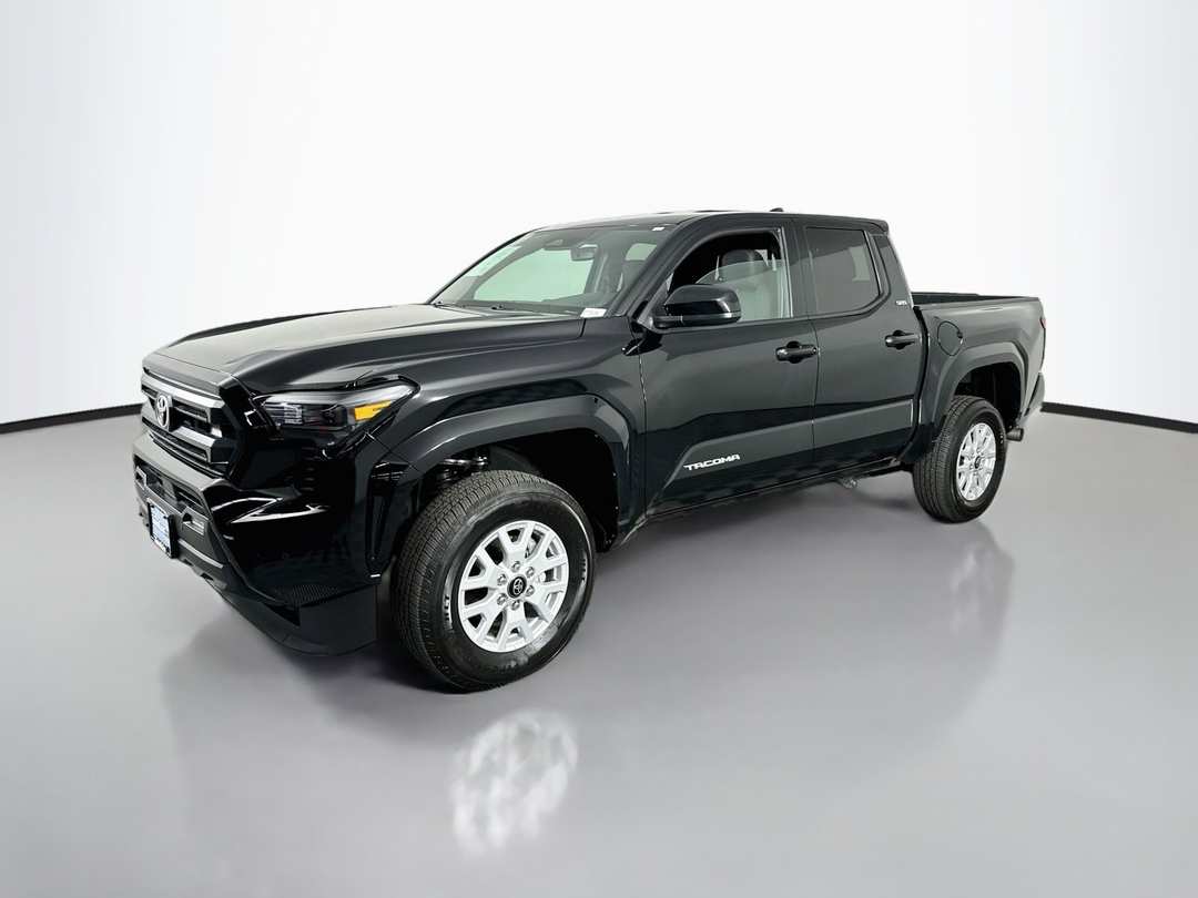 2025 Toyota Tacoma SR5 - Image 3